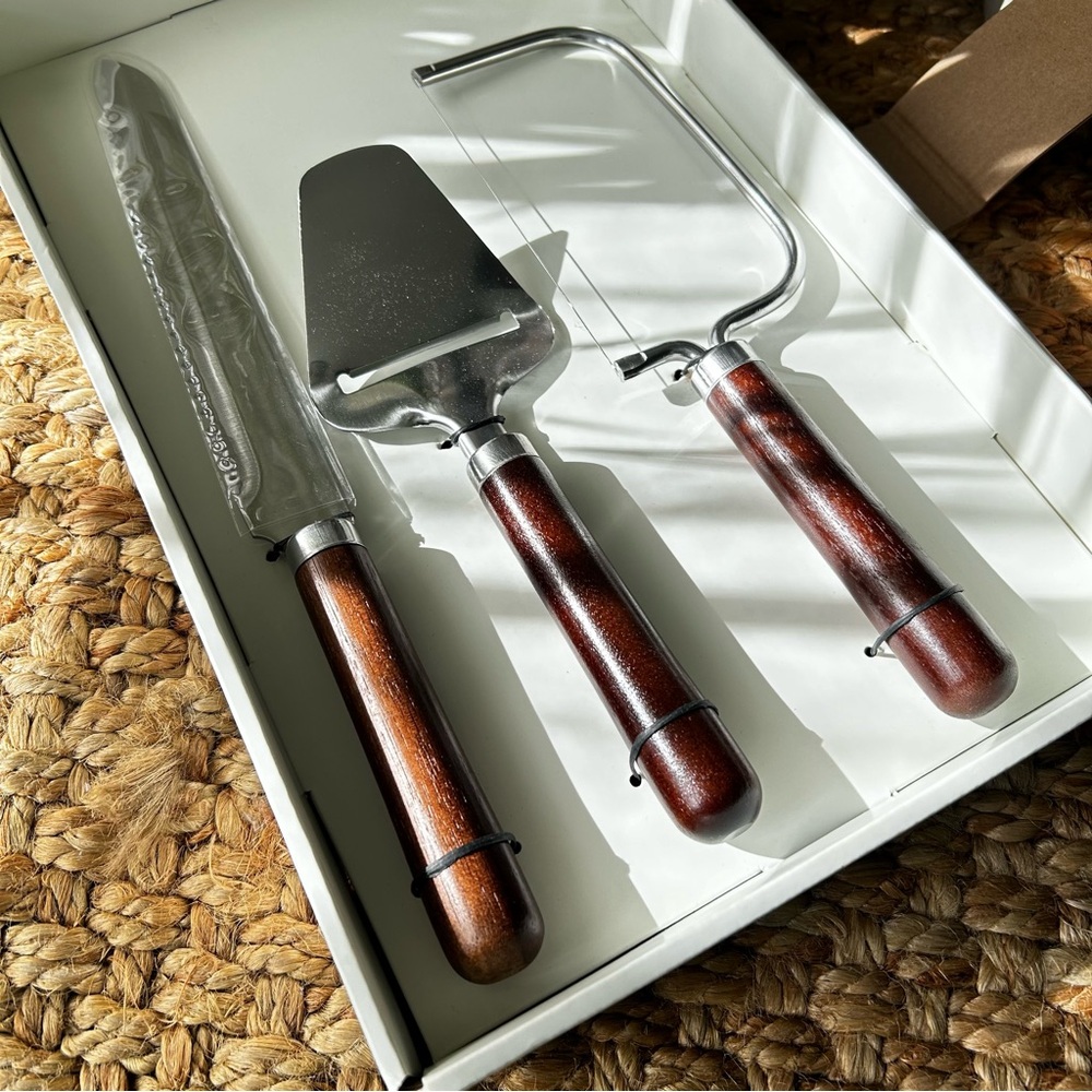 🌴Hearth & Hand Cheese Slicers & Bread Knife Set of 3